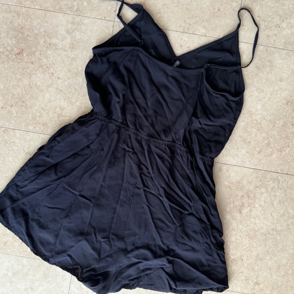 DIVIDED Black Short Romper - Picture 3 of 4